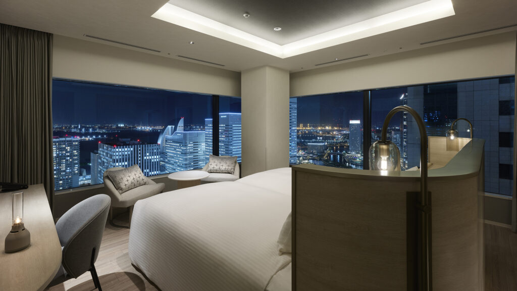 三井ガーデンホテル横浜みなとみらいプレミアの高層階から望む夜景