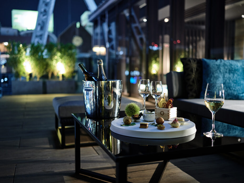 THE TOWER HOTEL NAGOYAで楽しむ黄昏時のテラスのひととき