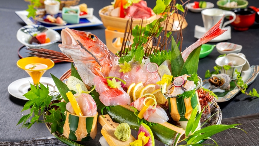 房総 鴨川館の夕食の会席料理