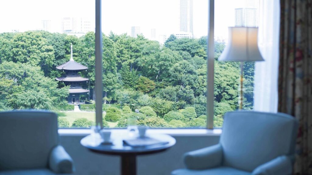 ホテル椿山荘東京のガーデンビューの客室から見た庭園