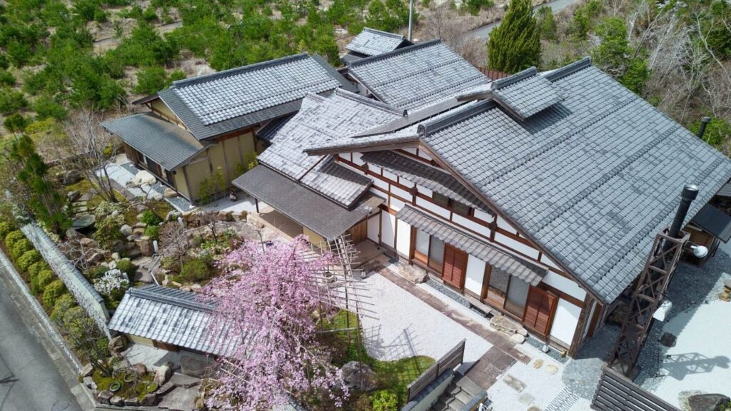 一棟貸しの欅の宿 縁（信楽）の外観