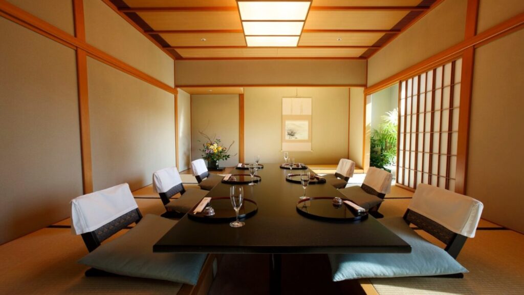 ホテルニューオータニの日本料理「千羽鶴」
