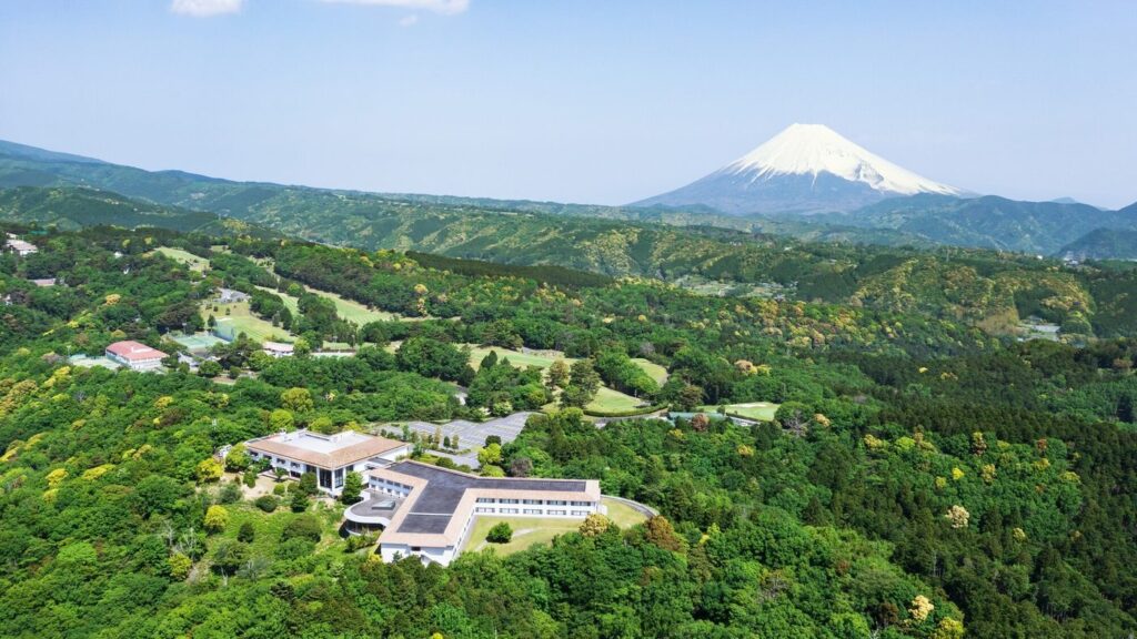 富士山を望む伊豆マリオットホテル修善寺の全景