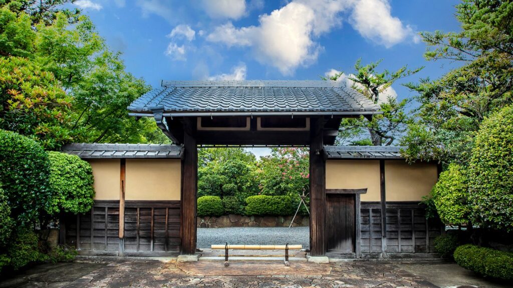 Hotel 宇多野京都別墅の正門(登録有形文化財)